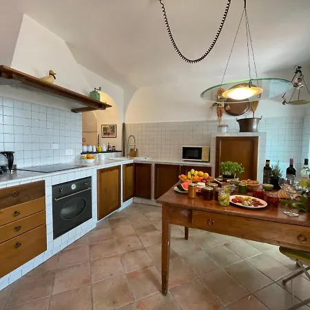 別荘 Casa Sylvie By Interhome Lucinasco
